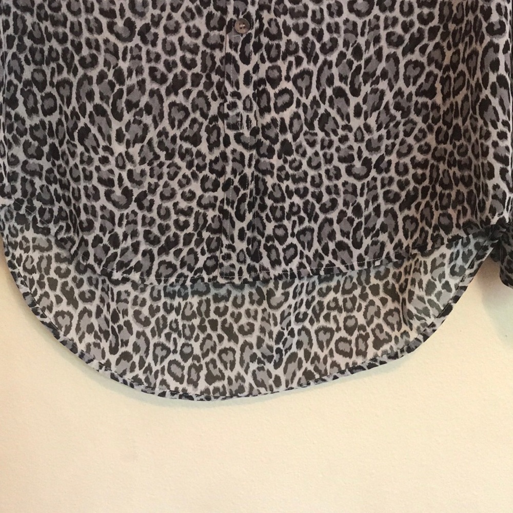 Vince Camuto Animal Print Blouse - Black/Grey - Picture 3 of 3